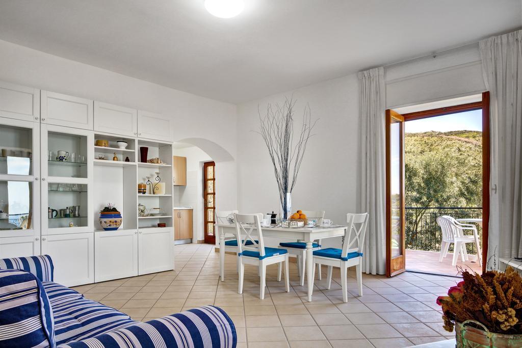 Matisse Nerano By Gocce Apartment Marina del Cantone Room photo